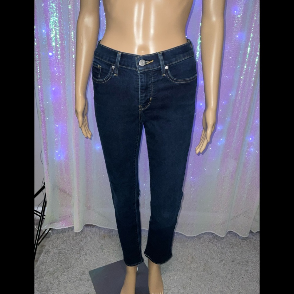 Women’s Levi’s 312 Shaping Slim Jeans Waist Size 26